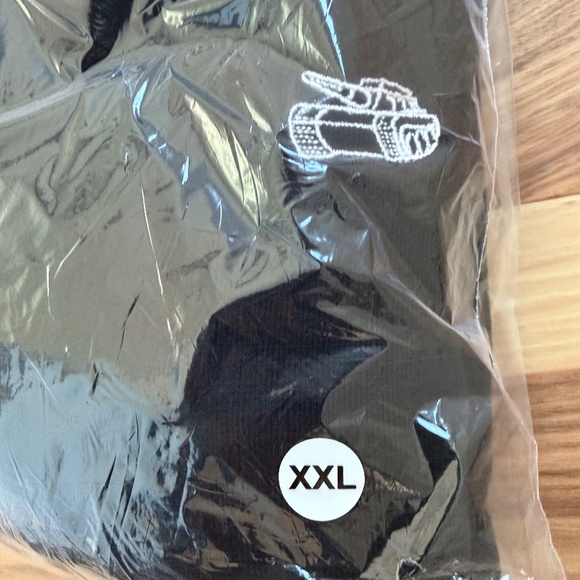 Superior Defense Heavyweight Tank Logo Hoodie (Black) – Size 2XL – Sealed New - Picture 4 of 5